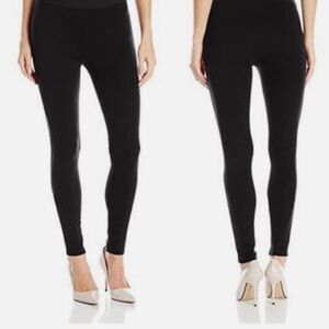 HUE Jet Black Leggings